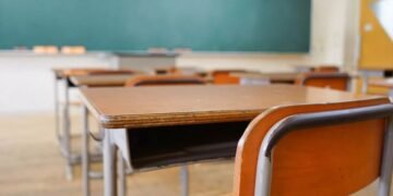 В России судимым за тяжкие преступления хотят разрешить работать с детьми