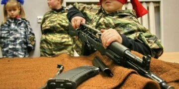 В России серьёзно займутся военным воспитанием школьников