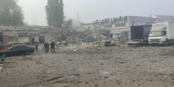 В Запорожье в результате обстрела пострадало предприятие