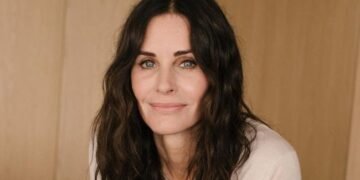 59-річна Кортні Кокс зізналася, про яку косметичну процедуру шкодує найбільше