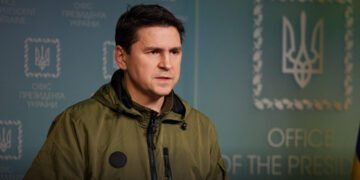 У Зеленського пояснили Маску, до чого може призвести “здача” України