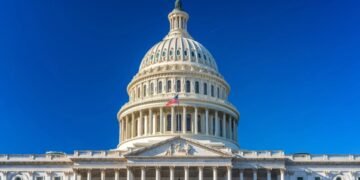 Низка республіканців виступила проти об’єднання допомоги для України та Ізраїлю: в WSJ розповіли про дискусії