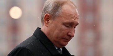 Китай вручив Путіну “чорну мітку”: опозиціонер передрік відставку диктатора