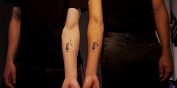 В США открыли роботизированный тату-салон. Цена работы – до $8 000 – фото, видео