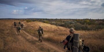 РФ завдала авіаудару по окупованій Піщанівці на Лівобережжі Херсонщини. Туди могли просунутися ЗСУ