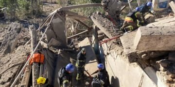 Удар российской ракеты по школе в Никополе: 4 погибших