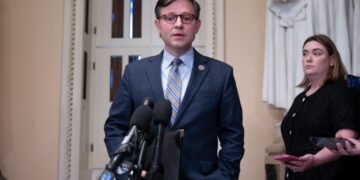 Новый спикер Палаты представителей отверг идею единого пакета помощи для Израиля и Украины