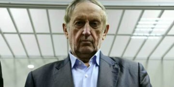 СБУ арештувала активи експрезидента Мотор Січі Богуслаєва та його поплічника на 12 млрд грн. Справу про роботу на РФ передано до суду