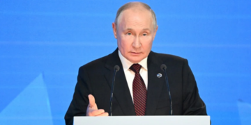 Путін після вбивства 50 осіб у кафе під Куп’янськом заявив, що будує новий світ