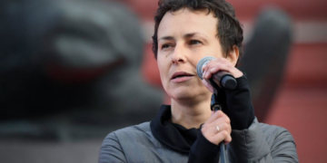 Співачка Юлія Чичеріна отримала нову підозру: закликала ЗСУ здаватися у полон і погрожувала концтаборами