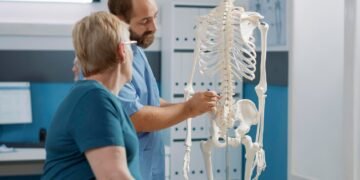 Лікарі знайшли новий спосіб лікування хронічного болю в спині