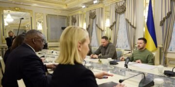 Глава Пентагона Ллойд Остин в Киеве заявил о твердой поддержке Украины со стороны США