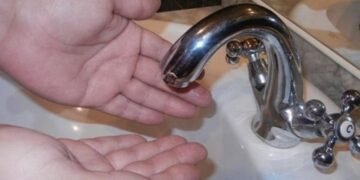 Украинский город остался без воды: что случилось?