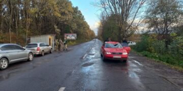 ЧП на блокпосту: на Закарпатье автомобиль сбил пограничника