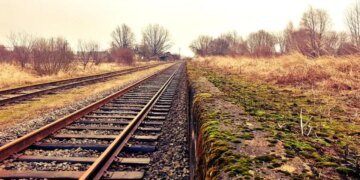 Хотят спастись от снарядов: поможет ли россиянам новая железная дорога на оккупированных территориях