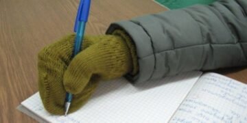 Отопление в школах и клопы в больницах: жизнь в оккупированном Мариуполе