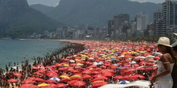 “Сюрпризы природы”: в Бразилии зафиксировали рекордную жару