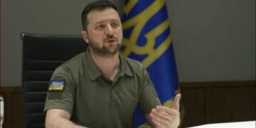 “Придется выбирать между соцвыплатами и расходами на армию”, – Зеленский назвал  условия худшего сценария для Украины