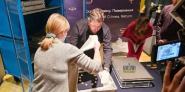 В Сокровищнице Киево-Печерской лавры презентовали возвращенное скифское золото. ВИДЕО