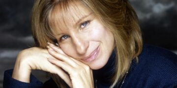 81-річна Барбра Стрейзанд пояснила, чому ніколи не робила пластику носа, через який співачку прозвали “мурахоїдом”
