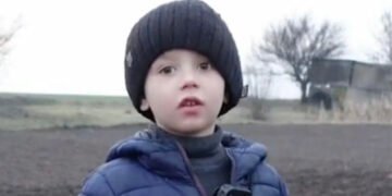 Маленький автор хіта про “Паску і ковбаску” назбирав 800 тис. грн для ЗСУ