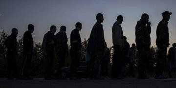 У омбудсмена розповіли про українських полонених, яких РФ хоче кинути на фронт