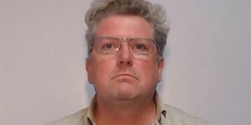 Британець вкрав гроші у хворої на деменцію матері та витратив їх на розваги