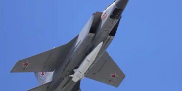 Затяжні тривоги через вильоти російських МіГ-31К: експерт запропонував альтернативу