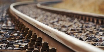 В Росії підірвали залізничну колію: 19 вагонів зійшли з рейок. ФОТО