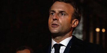 “Наступний місяць буде вирішальним”: Макрон зробив заяву про війну в Україні