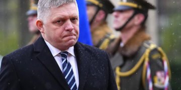 Прем’єр Словаччини назвав війну РФ проти України “замороженим конфліктом” і заговорив про необхідність переговорів