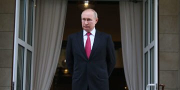 Вадим Денисенко розповів, коли диктатор Путін вирішив, що довічно залишатиметься президентом РФ