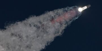 В SpaceX подтвердили взрыв ракеты, двигатели корабля Starship проработали несколько минут