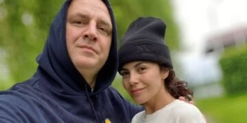 Потап відреагував на чутки, що вони з Настею Каменських розлучаються і живуть окремо