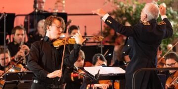18-річний скрипаль з України переміг на академічному конкурсі в Парижі