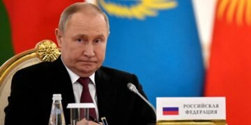 Мета Путіна – зробити Україну “державою, що не відбулася”, в очах Заходу, – FT