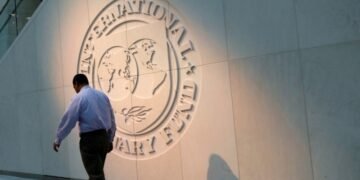 МВФ предварительно согласовал выделение Украине $900 миллионов