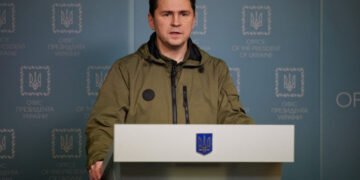 Подоляк: росію остаточно вилучено з переліку тих, хто реально впливає на глобальні процеси