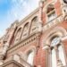 НБУ снимает все ограничения для банков и финкомпаний на продажу наличной валюты населению