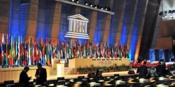 Вперше в історії РФ виключили з Виконавчої ради ЮНЕСКО: реакція Зеленського