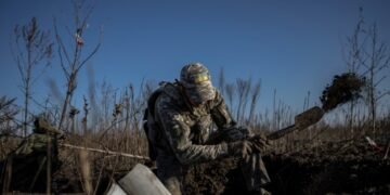 Бои за перехват стратегической инициативы на востоке и юге Украины продолжаются