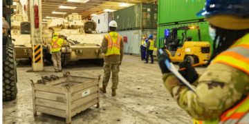 Мільярди для заводів Аризони й Техасу. Дві третини “допомоги Україні” залишаються в США – це нова зброя Байдена в боротьбі за підтримку Києва