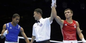 Прив’язав до блоку та скинув з мосту. Колишній суперник Ломаченка жорстоко вбив свою вагітну дівчину