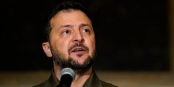 Зеленский: Конфликт между Россией и Украиной переходит на новый этап