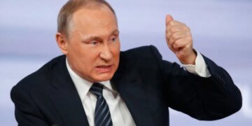 Путин угрожает Латвии