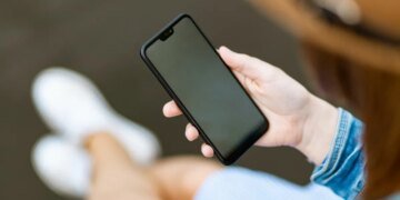 Українці повідомляють про масштабний збій у роботі оператора “Київстар”