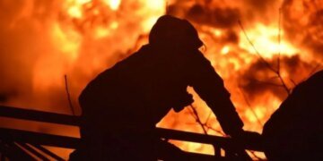 У Львові вибухнув  будинок: рятувальники шукають людей під завалами. ВІДЕО