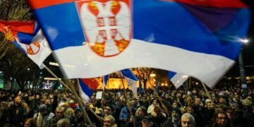 Свержение пропутиской клики: подробности о протестах и захвате зданий в Сербии. ВИДЕО