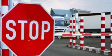 На границе столпотворение из-за мужчин: что происходит. ВИДЕО