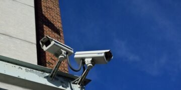 В Україні роками працювали тисячі камер спостереження з серверами у Москві – “Схеми”